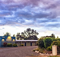 Murray Bridge Motor Inn - New Castle Holiday
