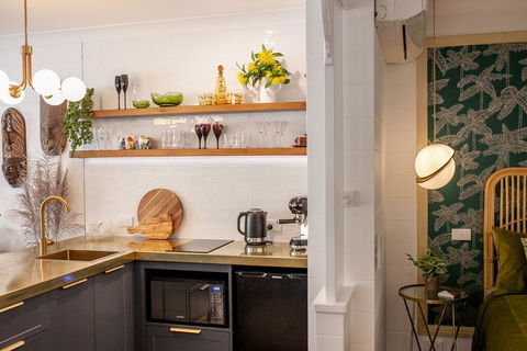 MUSE-Luxe Apartment In Port Douglas - New Castle Holiday 2