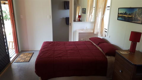 Myella Farm Stay - New Castle Holiday 1