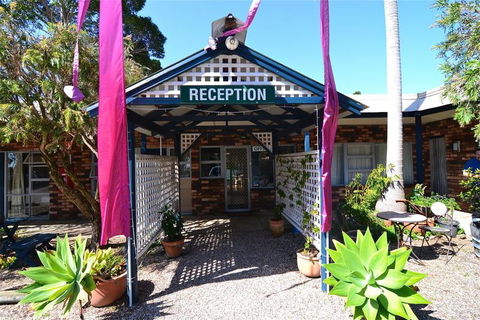 Narooma Motel - New Castle Holiday 1