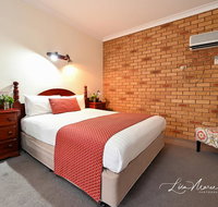 Narrandera Club Motor Inn - New Castle Holiday