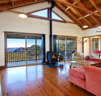 Narrow Neck Lodge - New Castle Holiday