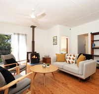 Nest - Pet Friendly - 2 Min Walk to Beach - New Castle Holiday