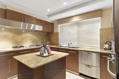 The Peninsula Riverside Serviced Apartments - New Castle Holiday 25