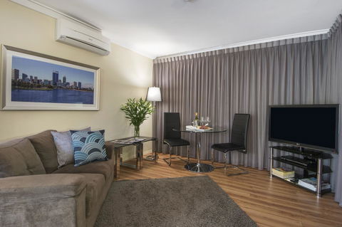 The Peninsula Riverside Serviced Apartments - New Castle Holiday 27