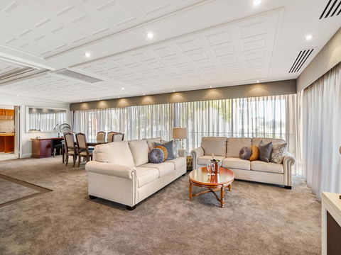 The Peninsula Riverside Serviced Apartments - New Castle Holiday 8