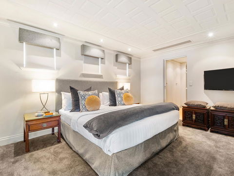 The Peninsula Riverside Serviced Apartments - New Castle Holiday 4
