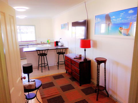 Forrest St Apartments - New Castle Holiday 12