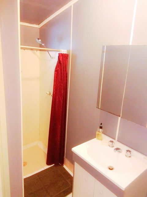 Forrest St Apartments - New Castle Holiday 5