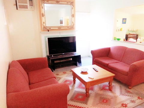 Forrest St Apartments - New Castle Holiday 2