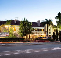 Captain Stirling Hotel - New Castle Holiday