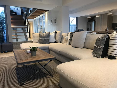 The Urban Beach House - New Castle Holiday 0