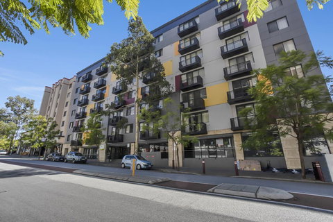 6 Executive Eastside Parking, Gym & Pool - New Castle Holiday 26