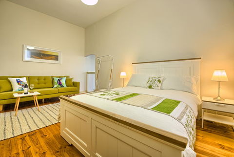 Spencer Suites Albany - New Castle Holiday 19