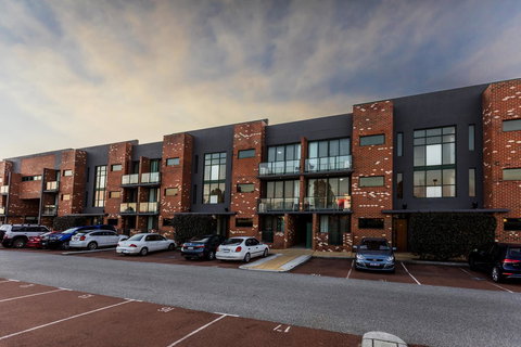 Perth Ascot Central Apartment Hotel Official - New Castle Holiday 4