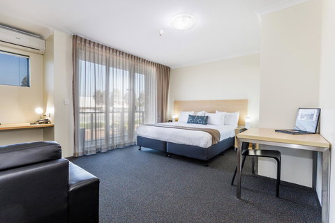 Perth Ascot Central Apartment Hotel Official - New Castle Holiday 14