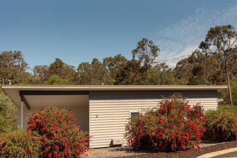 Cape Villas Dunsborough Unit 2 - New Castle Holiday 24