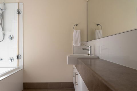 Cape Villas Dunsborough Unit 2 - New Castle Holiday 10