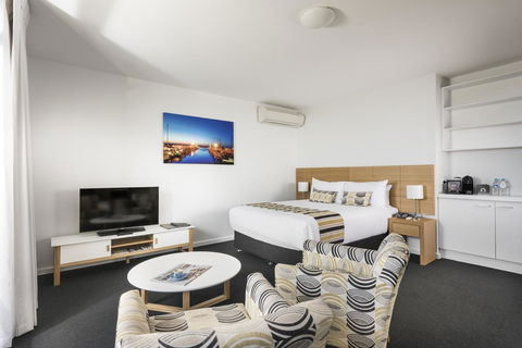 Be. Fremantle - New Castle Holiday 3