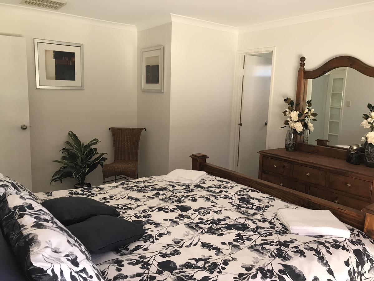 Joondalup Dc WA New Castle Holiday