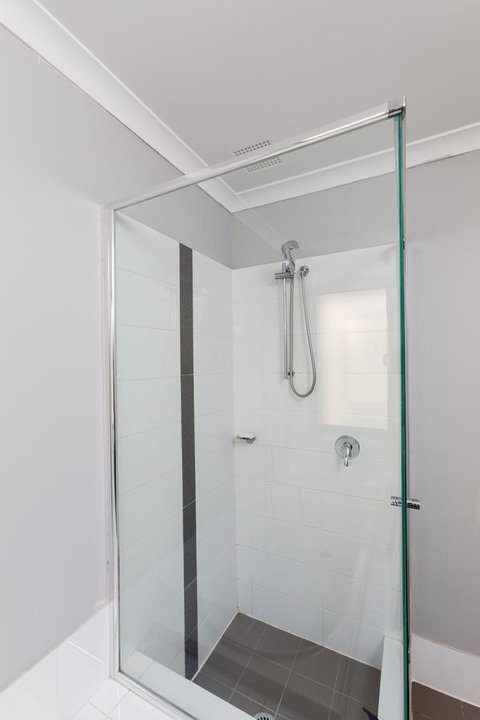 Rainbow Dream House - New Castle Holiday 17