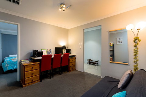 Rainbow Dream House - New Castle Holiday 10