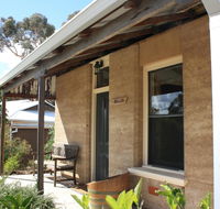 Hotham Ridge Winery and Cottages - New Castle Holiday