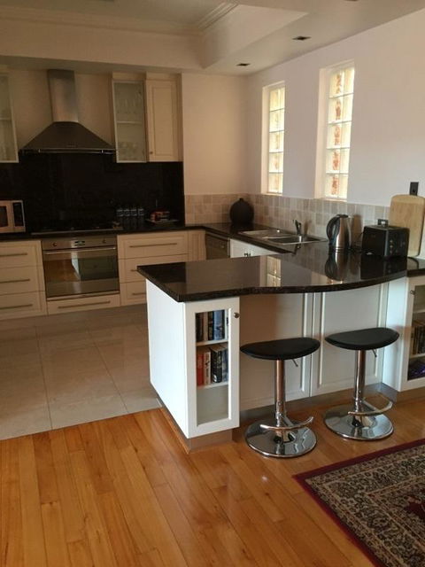 West End District Apartments - New Castle Holiday 20