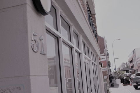 West End District Apartments - New Castle Holiday 8