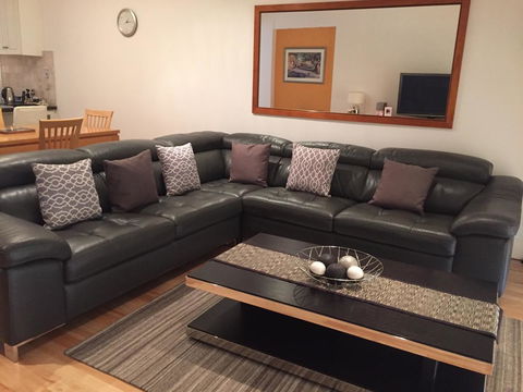 West End District Apartments - New Castle Holiday 1