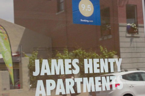 West End District Apartments - New Castle Holiday 9