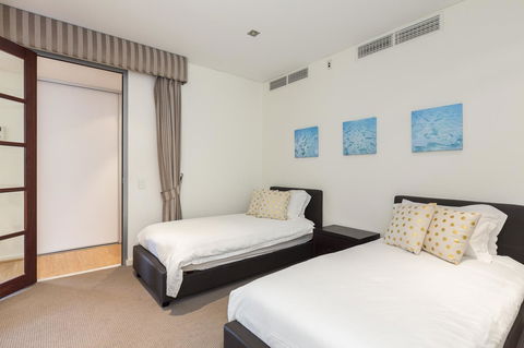 Gallery Serviced Apartments - New Castle Holiday 9