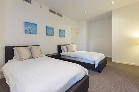 Gallery Serviced Apartments - New Castle Holiday 13