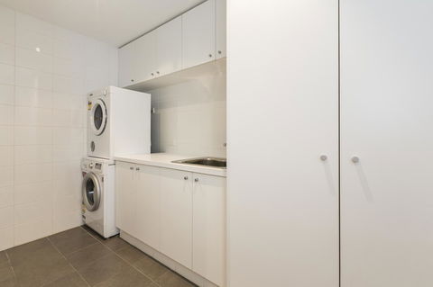 Gallery Serviced Apartments - New Castle Holiday 21