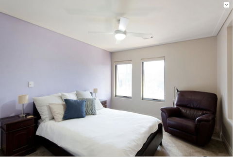 Adele's Luxury South Beach Apartment With King Bed - New Castle Holiday 6