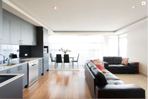 Adele's Luxury South Beach Apartment With King Bed - New Castle Holiday 1