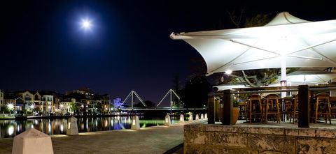 Regal Apartments - New Castle Holiday 4