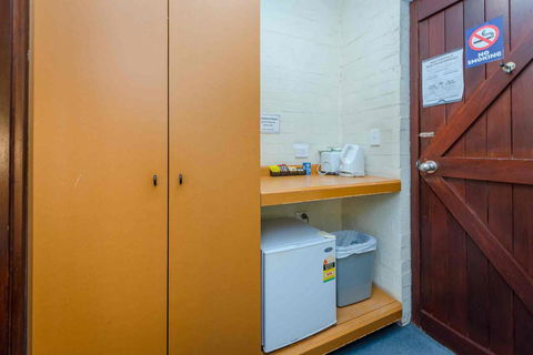 Nightcap At Wintersun Hotel - New Castle Holiday 17