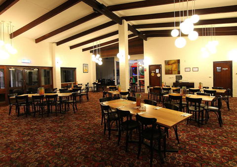 Nightcap At Wintersun Hotel - New Castle Holiday 25