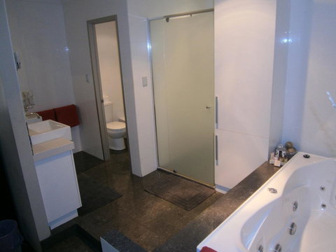 New York On King - New Castle Holiday 42