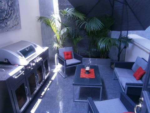 New York On King - New Castle Holiday 30