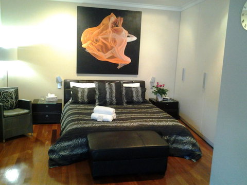 New York On King - New Castle Holiday 23