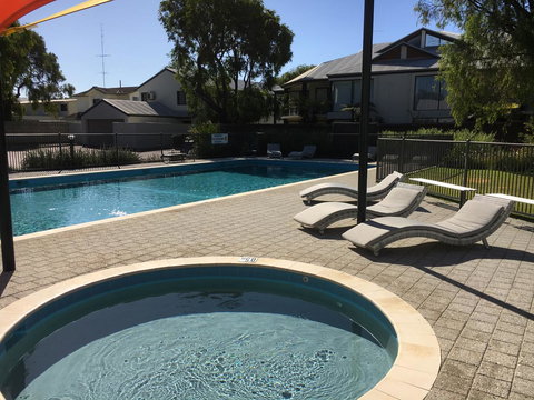 Geographe Bay Apartment - New Castle Holiday 5