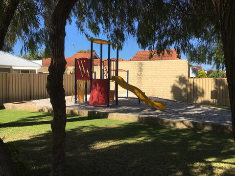 Geographe Bay Apartment - New Castle Holiday 8