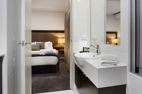 Attika Hotel - New Castle Holiday 4
