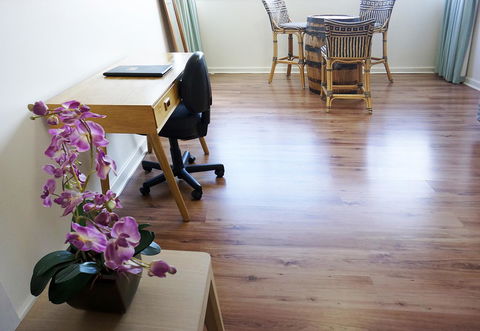 Studio 208 With Ocean Views - New Castle Holiday 7