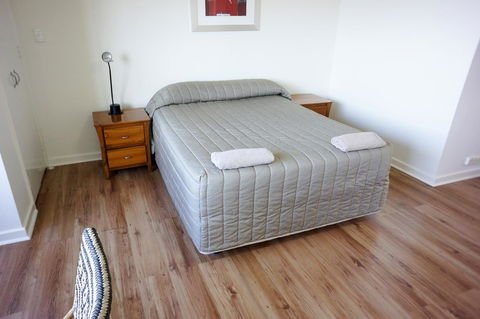 Studio 208 With Ocean Views - New Castle Holiday 5