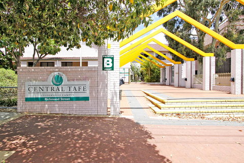 Leederville Townhouse - New Castle Holiday 18