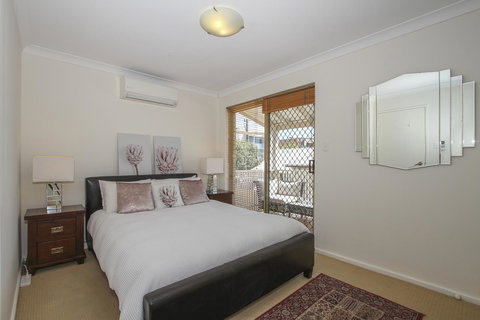 Leederville Townhouse - New Castle Holiday 3