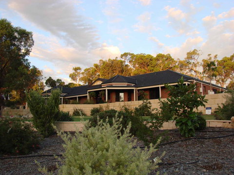 Seatrees Accommodation - New Castle Holiday 16